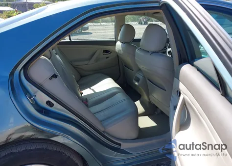 2010 Toyota Camry Le z USA, uszkodzony, nr VIN 4T1BF3EKXAU553330